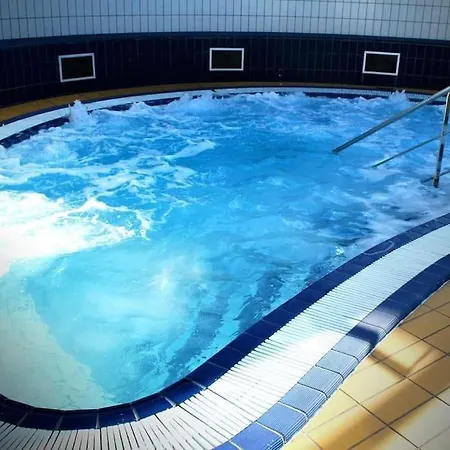 APPT COSY 2* HYPER-CENTRE à 2 pas de la plage + PARKING inclus  Les Sables-dʼOlonne Esterno foto